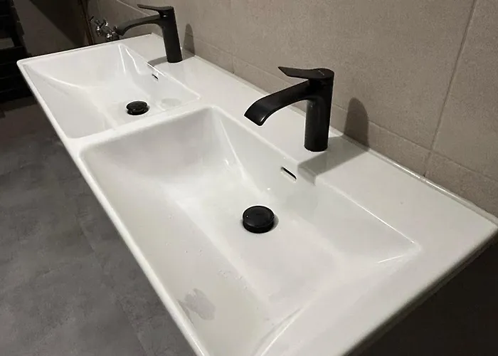 Renovierte Monteursunterkunft In Mit Voller Ausstattung Taunusstein