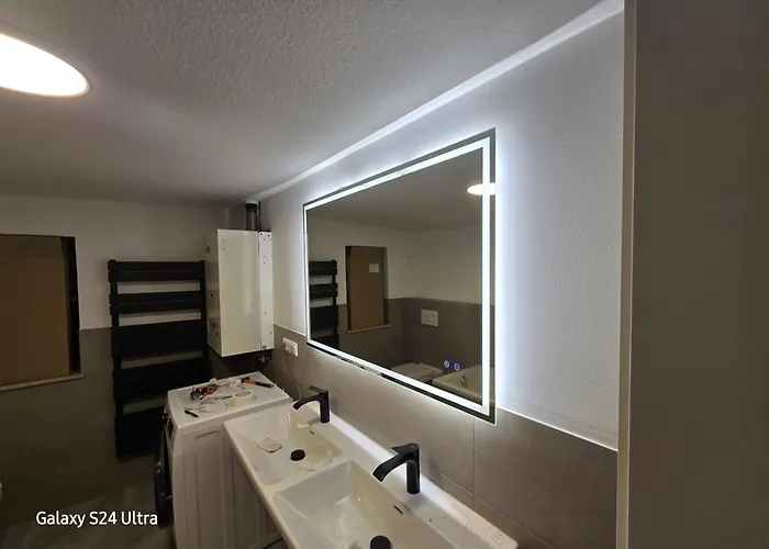 Renovierte Monteursunterkunft In Mit Voller Ausstattung Apartman *